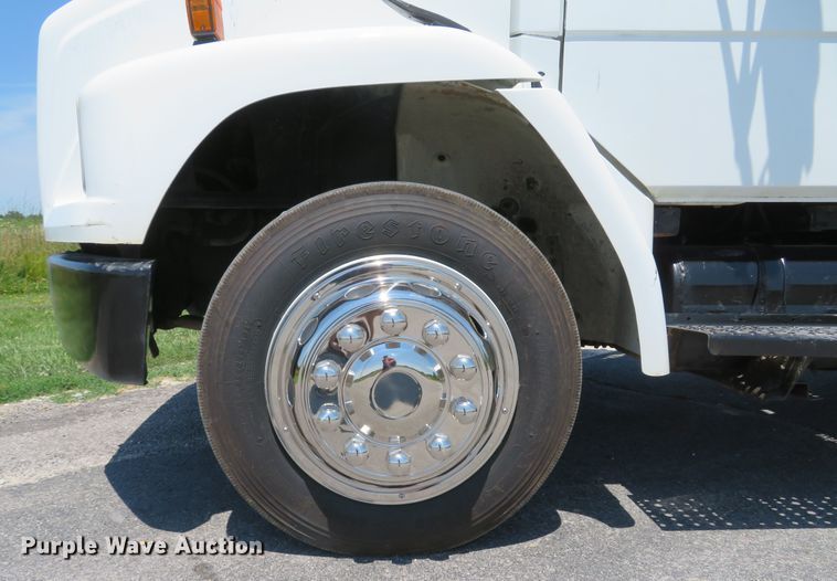 image for item DH1053 2004 Freightliner FL70  utility truck