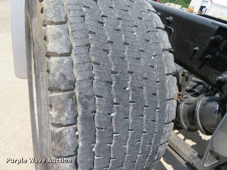 image for item DH1072 2011 International ProStar Plus  semi truck