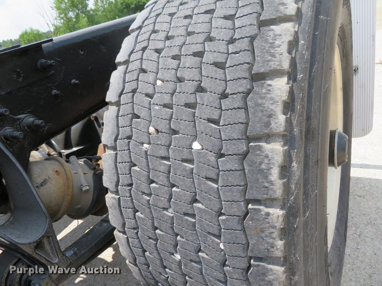 image for item DH1072 2011 International ProStar Plus  semi truck