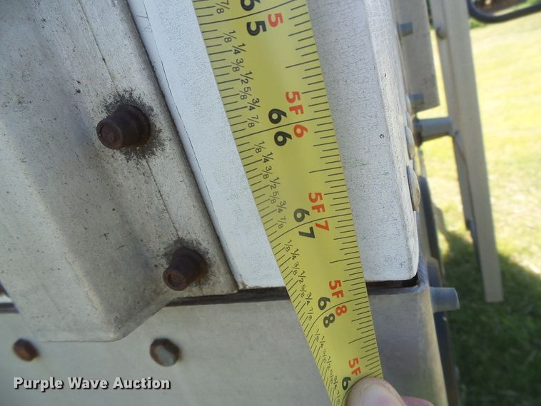 image for item DH4980 1986 Merritt B82-1142-002 single hopper bottom grain trailer