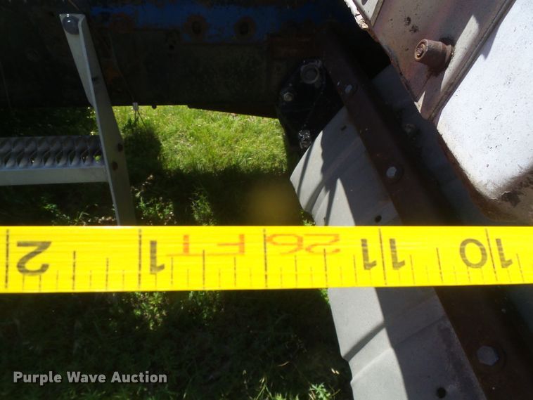 image for item DH4980 1986 Merritt B82-1142-002 single hopper bottom grain trailer