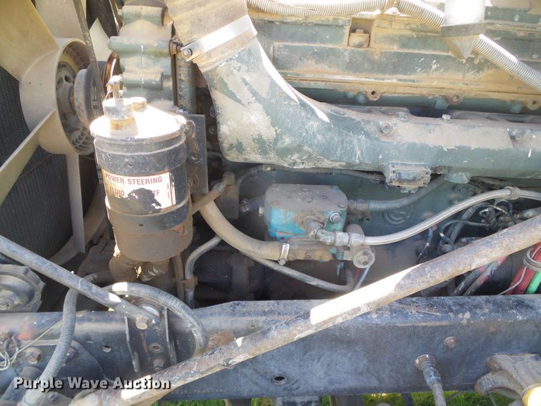 image for item DH4981 1988 Freightliner FLC  semi truck