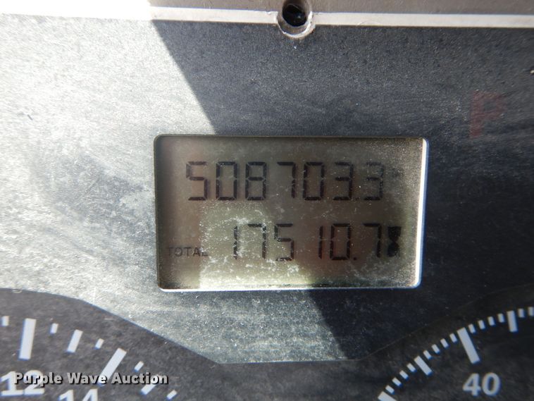 image for item DH5124 2000 Mack CX613  semi truck