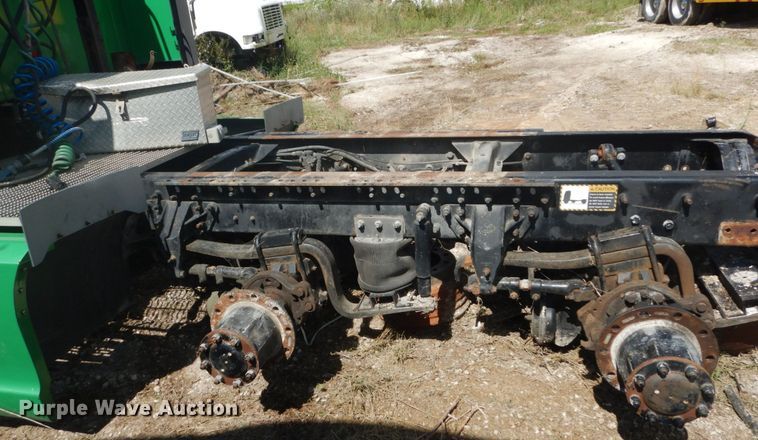 image for item DH5124 2000 Mack CX613  semi truck