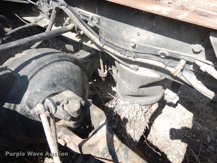 image for item DH5124 2000 Mack CX613  semi truck