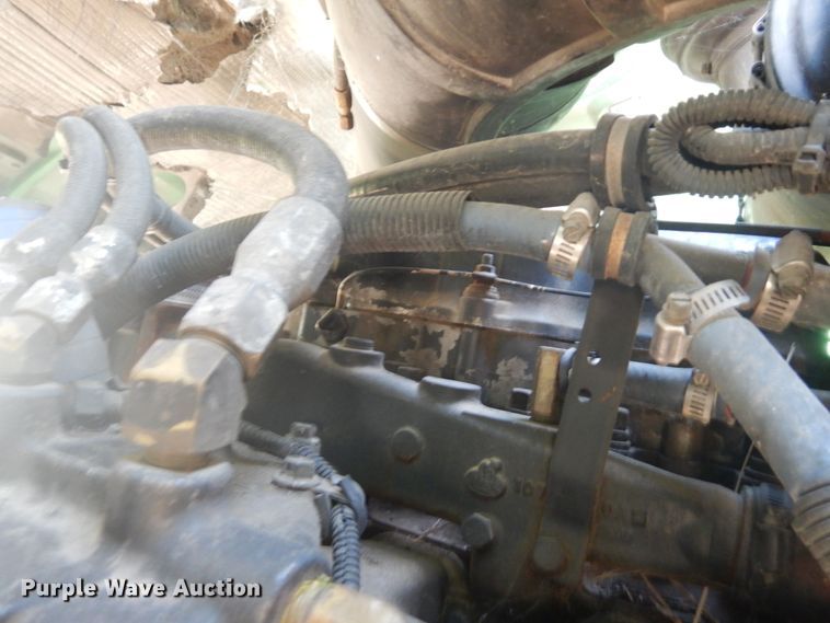 image for item DH5124 2000 Mack CX613  semi truck