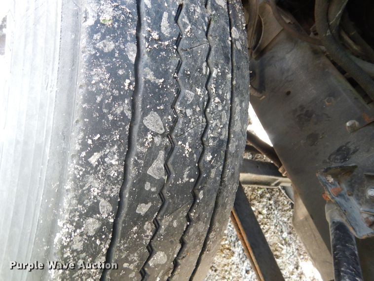 image for item DH5124 2000 Mack CX613  semi truck