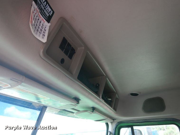 image for item DH5125 2001 Mack CX613  semi truck