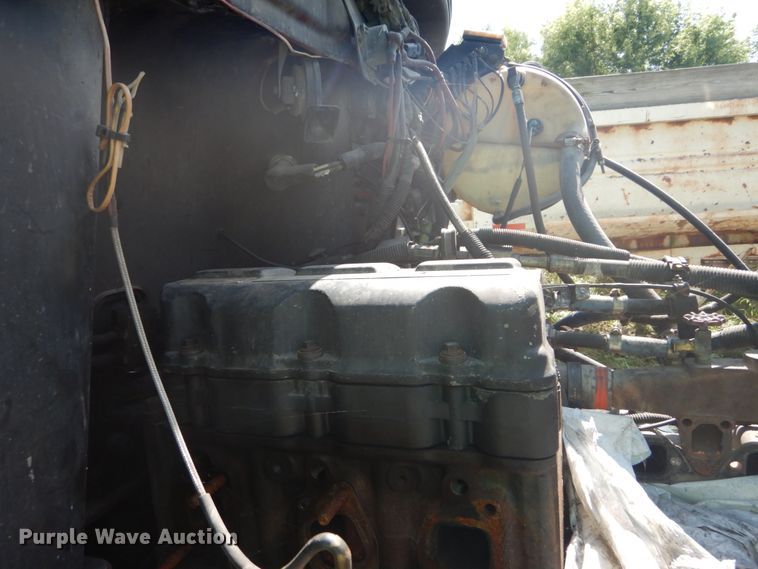 image for item DH5125 2001 Mack CX613  semi truck