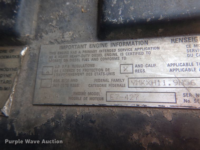 image for item DH5125 2001 Mack CX613  semi truck