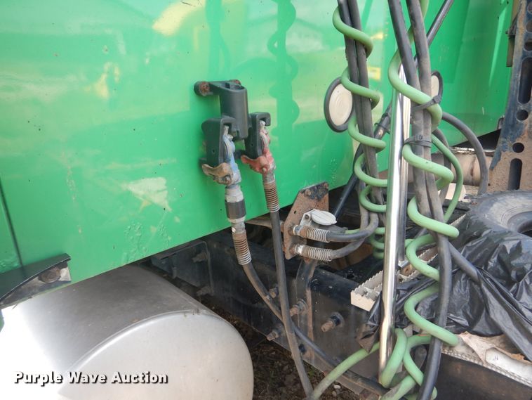 image for item DH5125 2001 Mack CX613  semi truck