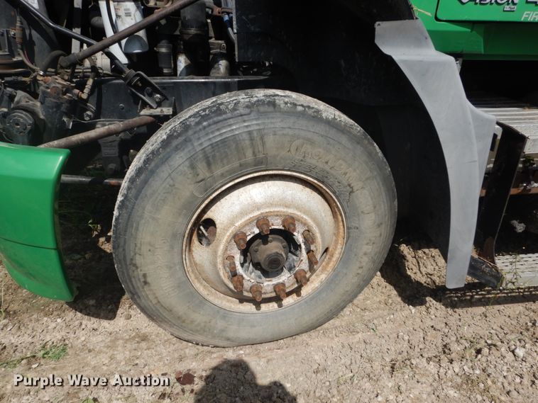 image for item DH5125 2001 Mack CX613  semi truck