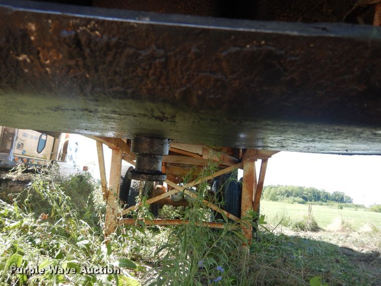 image for item DH5126 1985 Clement end dump trailer