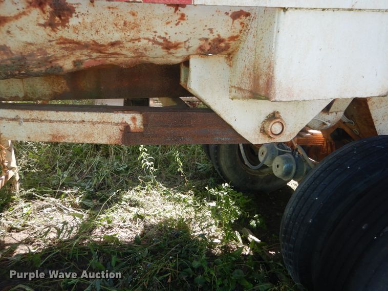 image for item DH5126 1985 Clement end dump trailer