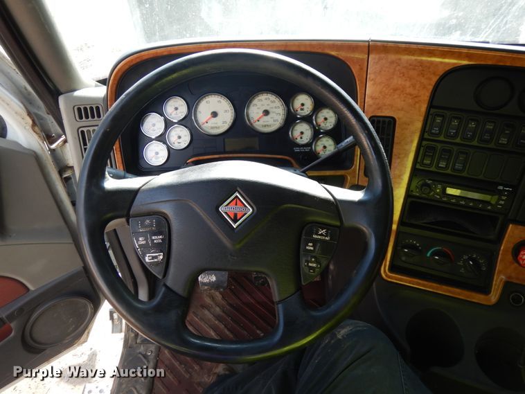 image for item DH6518 2009 International ProStar Premium  semi truck