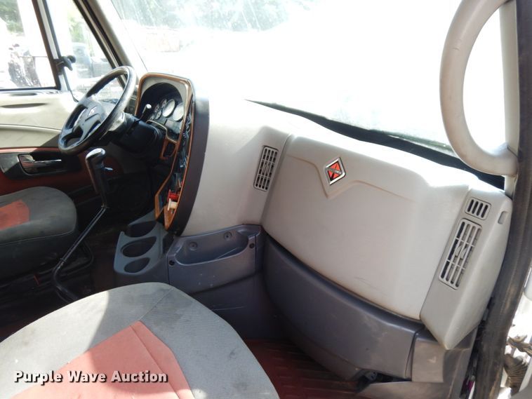 image for item DH6518 2009 International ProStar Premium  semi truck