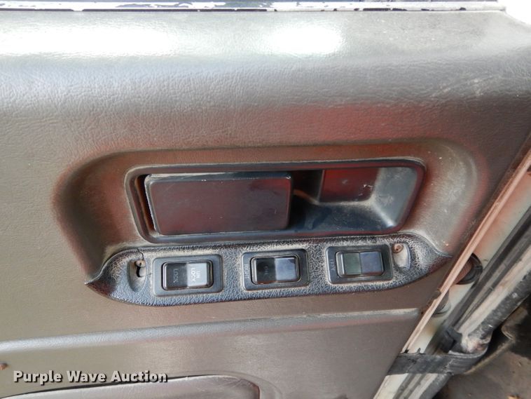 image for item DI5252 2005 International 9900i  semi truck