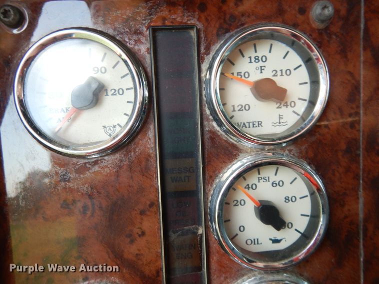 image for item DI5252 2005 International 9900i  semi truck