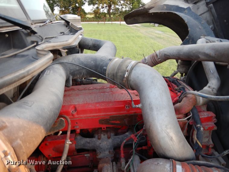 image for item DI5252 2005 International 9900i  semi truck