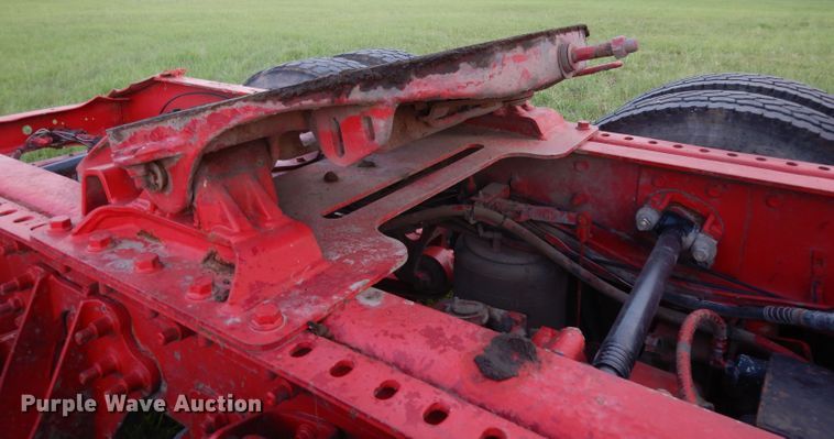 image for item DI5252 2005 International 9900i  semi truck