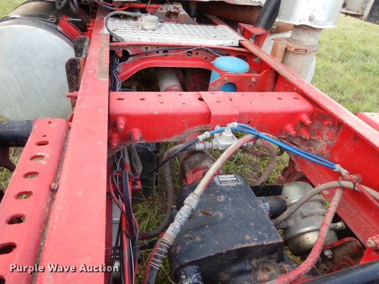 image for item DI5252 2005 International 9900i  semi truck