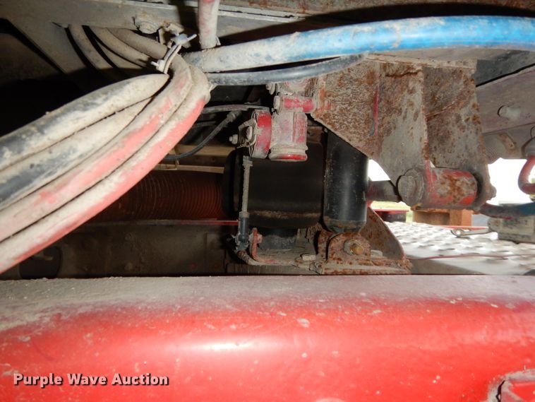 image for item DI5252 2005 International 9900i  semi truck