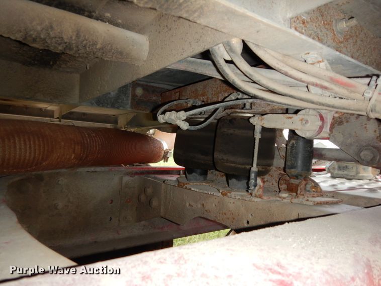 image for item DI5252 2005 International 9900i  semi truck