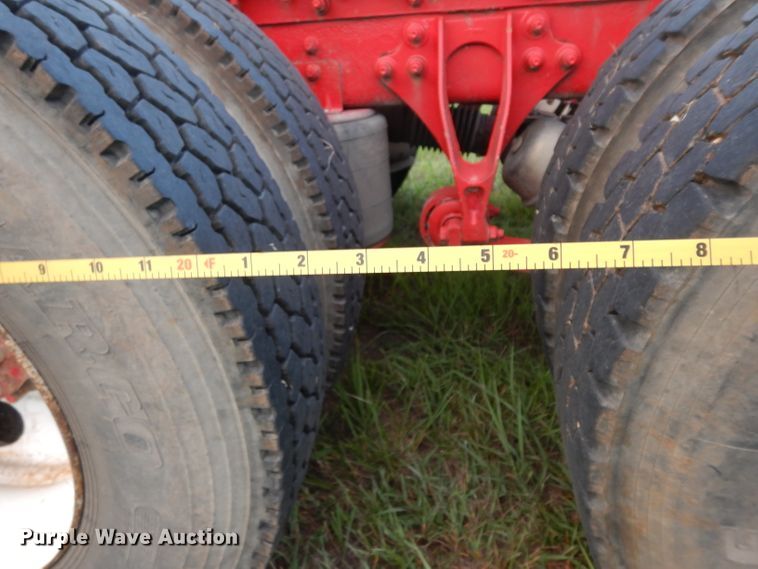 image for item DI5252 2005 International 9900i  semi truck