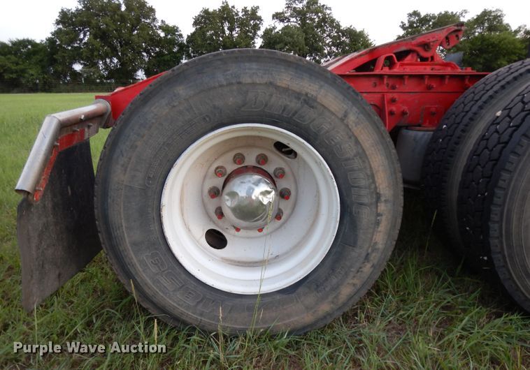 image for item DI5252 2005 International 9900i  semi truck