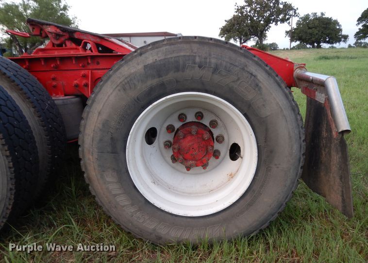 image for item DI5252 2005 International 9900i  semi truck