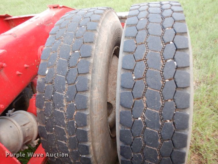 image for item DI5252 2005 International 9900i  semi truck