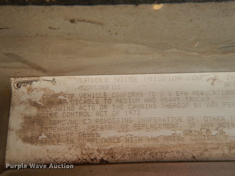 image for item DI5272 2007 Freightliner Columbia  semi truck