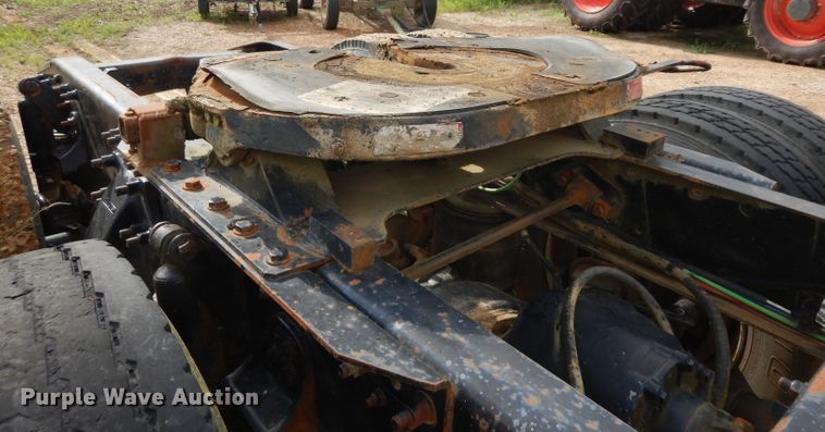 image for item DI5272 2007 Freightliner Columbia  semi truck