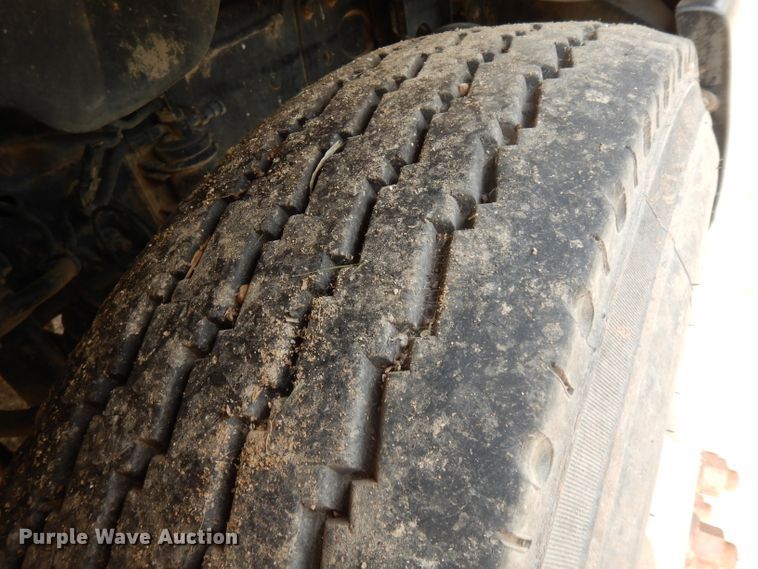 image for item DI5272 2007 Freightliner Columbia  semi truck