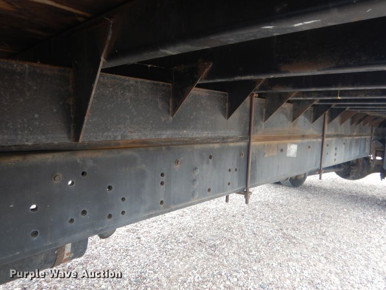 image for item FA9365 1993 Ford F700  flatbed truck