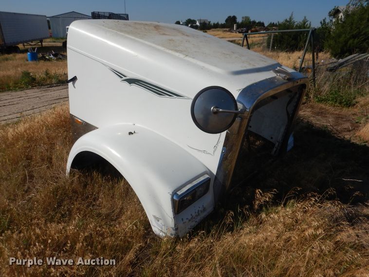 image for item FA9368 (2) Freightliner Classic hoods