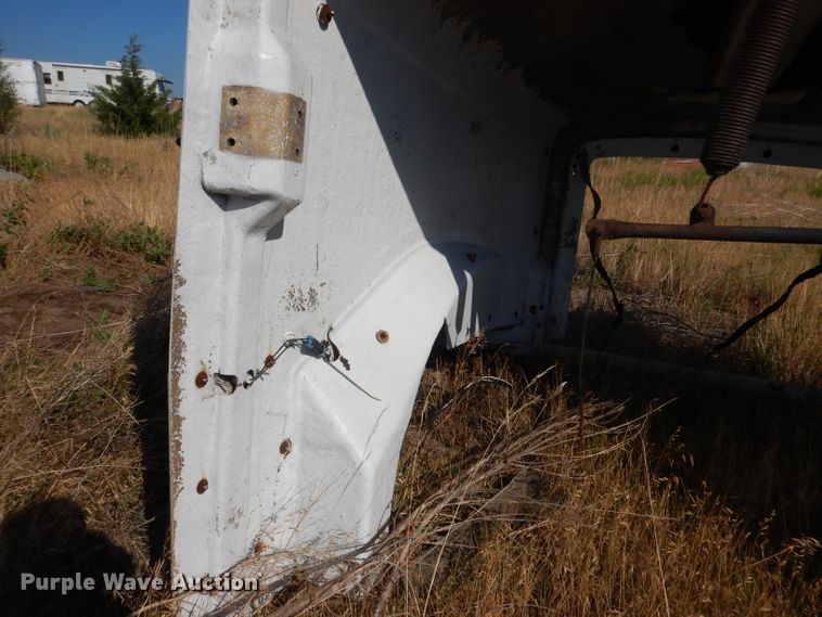 image for item FA9368 (2) Freightliner Classic hoods