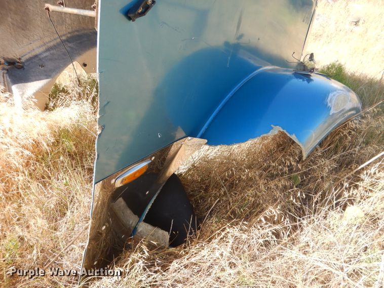 image for item FA9368 (2) Freightliner Classic hoods