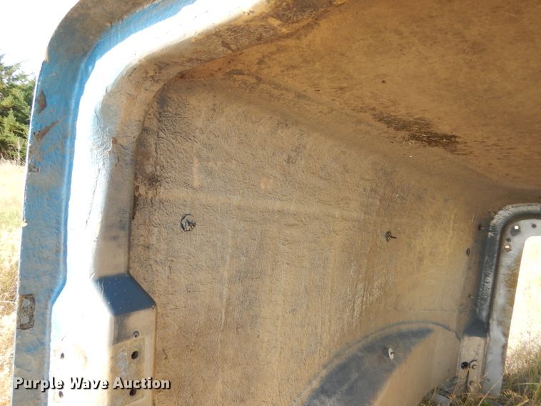 image for item FA9368 (2) Freightliner Classic hoods