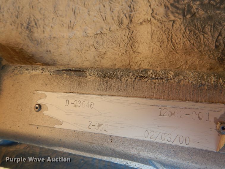 image for item FA9368 (2) Freightliner Classic hoods