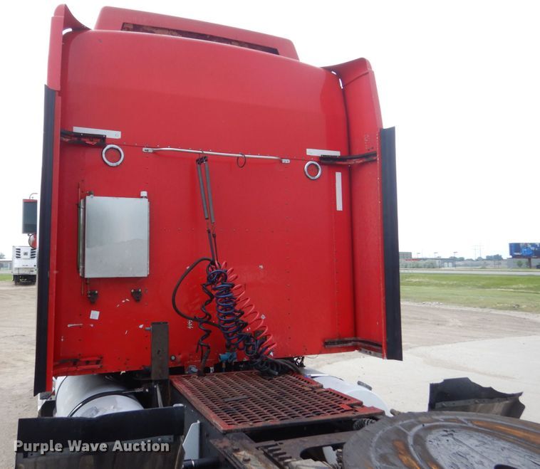 image for item FK9259 1999 Kenworth W900  semi truck