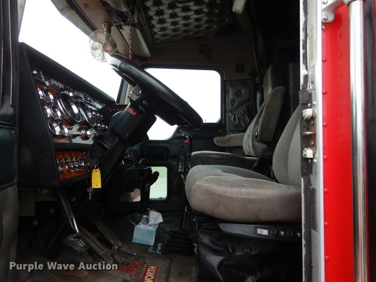 image for item FK9259 1999 Kenworth W900  semi truck