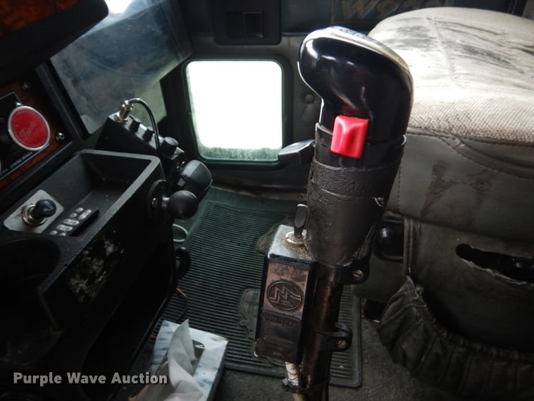 image for item FK9259 1999 Kenworth W900  semi truck