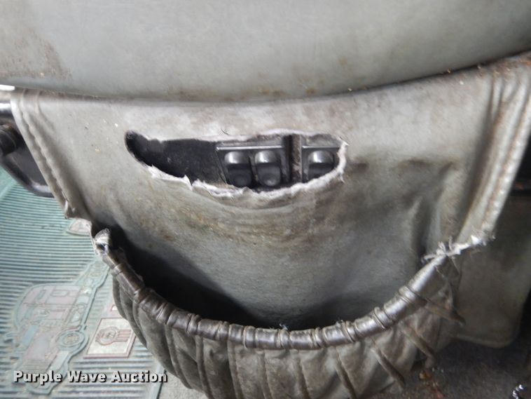 image for item FK9259 1999 Kenworth W900  semi truck