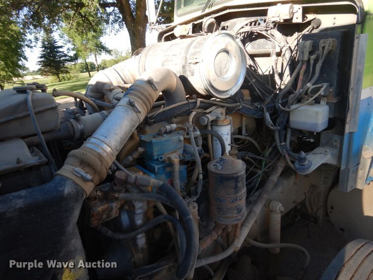 image for item FK9397 1988 Kenworth T600  semi truck