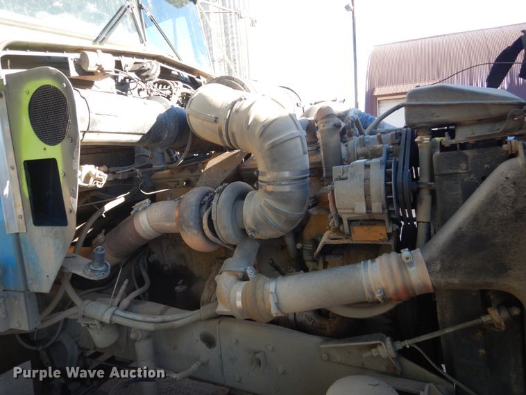 image for item FK9397 1988 Kenworth T600  semi truck