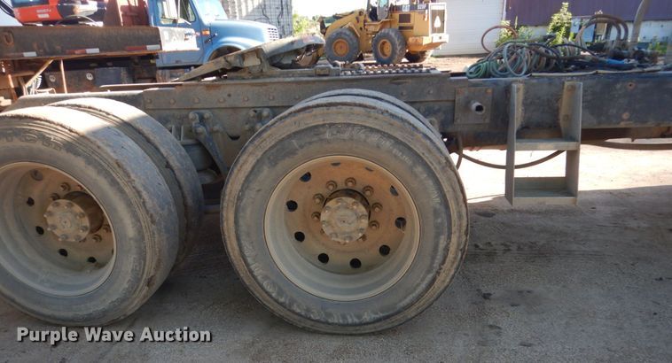 image for item FK9397 1988 Kenworth T600  semi truck