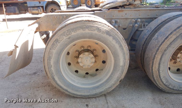 image for item FK9397 1988 Kenworth T600  semi truck