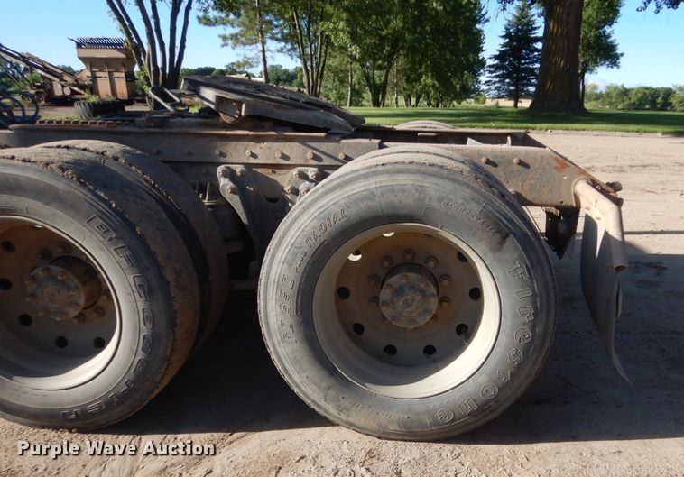 image for item FK9397 1988 Kenworth T600  semi truck