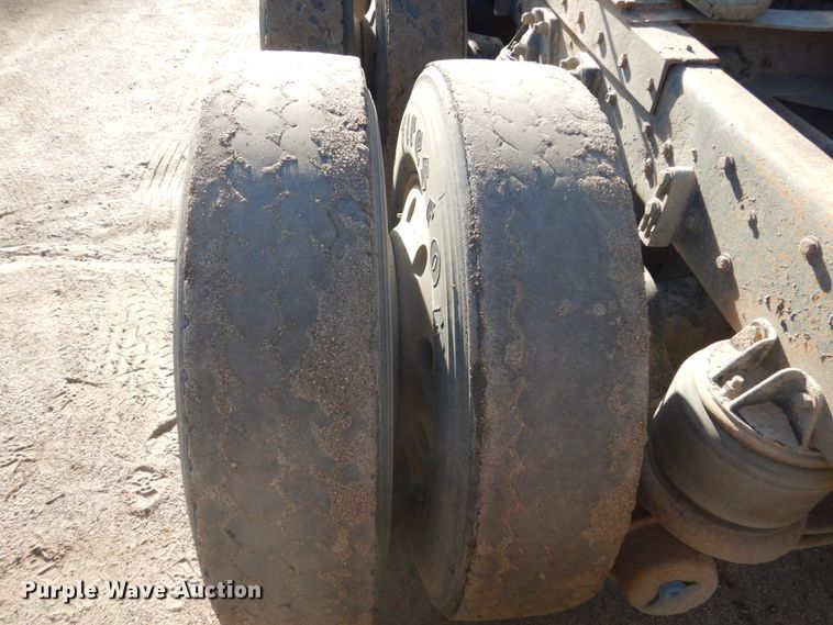 image for item FK9397 1988 Kenworth T600  semi truck